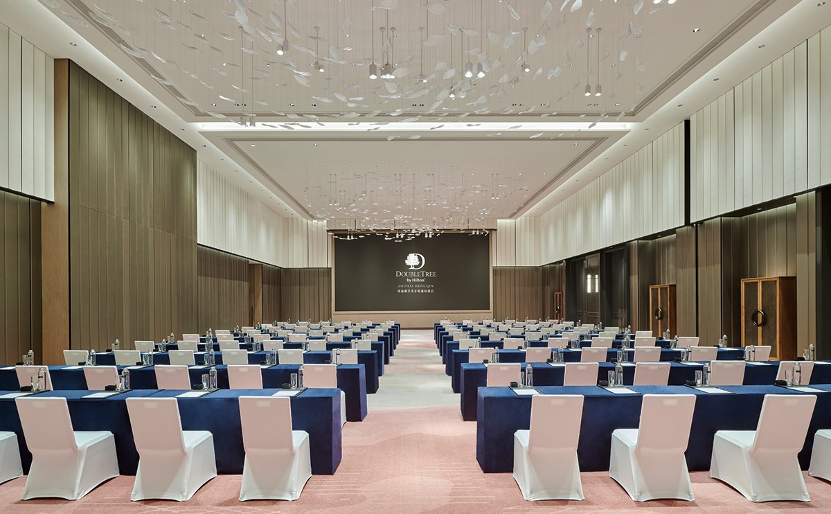 希尔顿逸林酒店