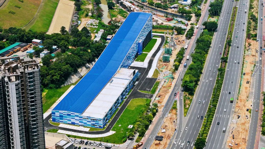 珠海首家室内滑雪场——「万雪汇」官宣，将于10月1日正式开业