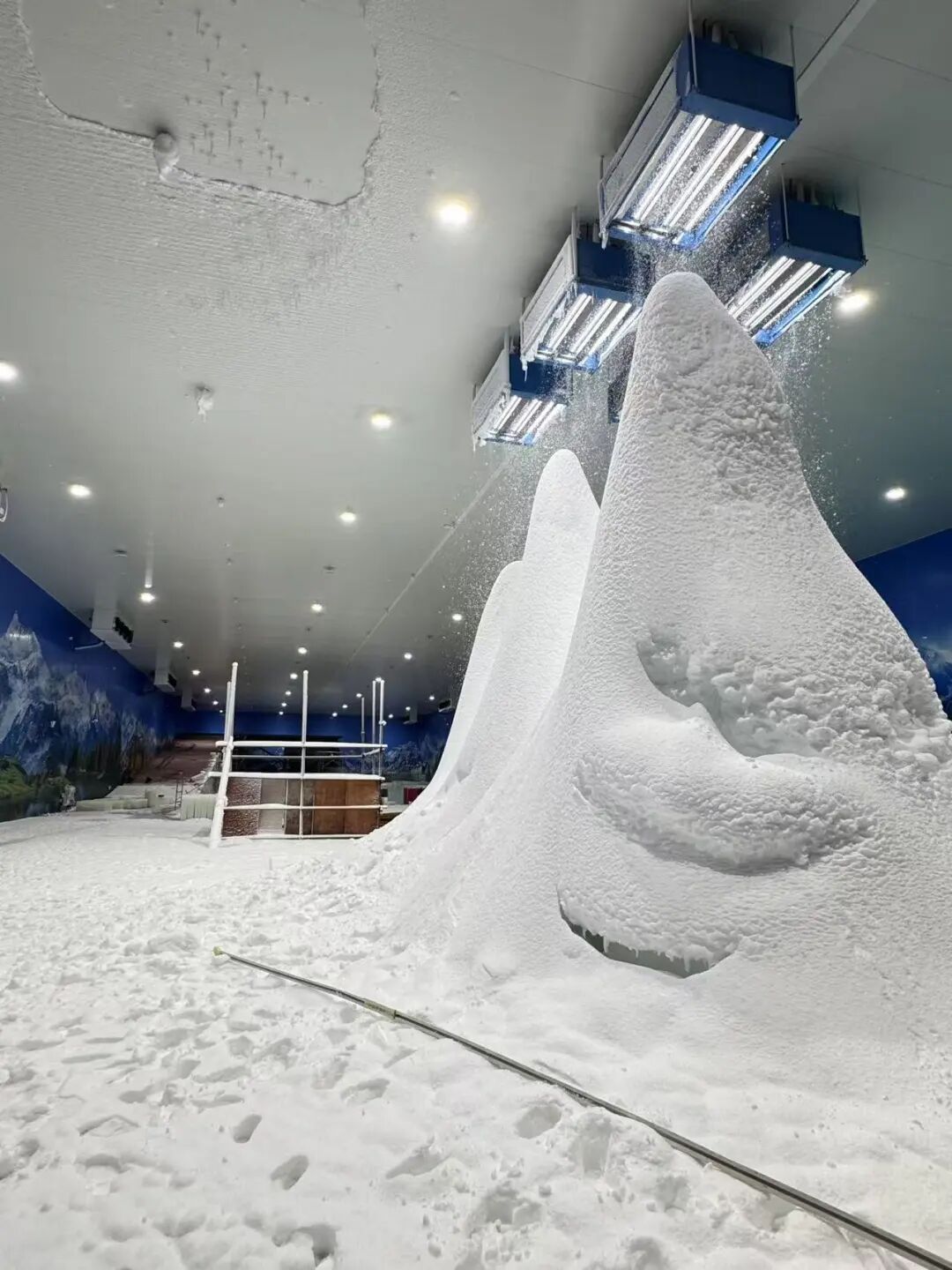 珠海首家室内滑雪场——「万雪汇」官宣，将于10月1日正式开业