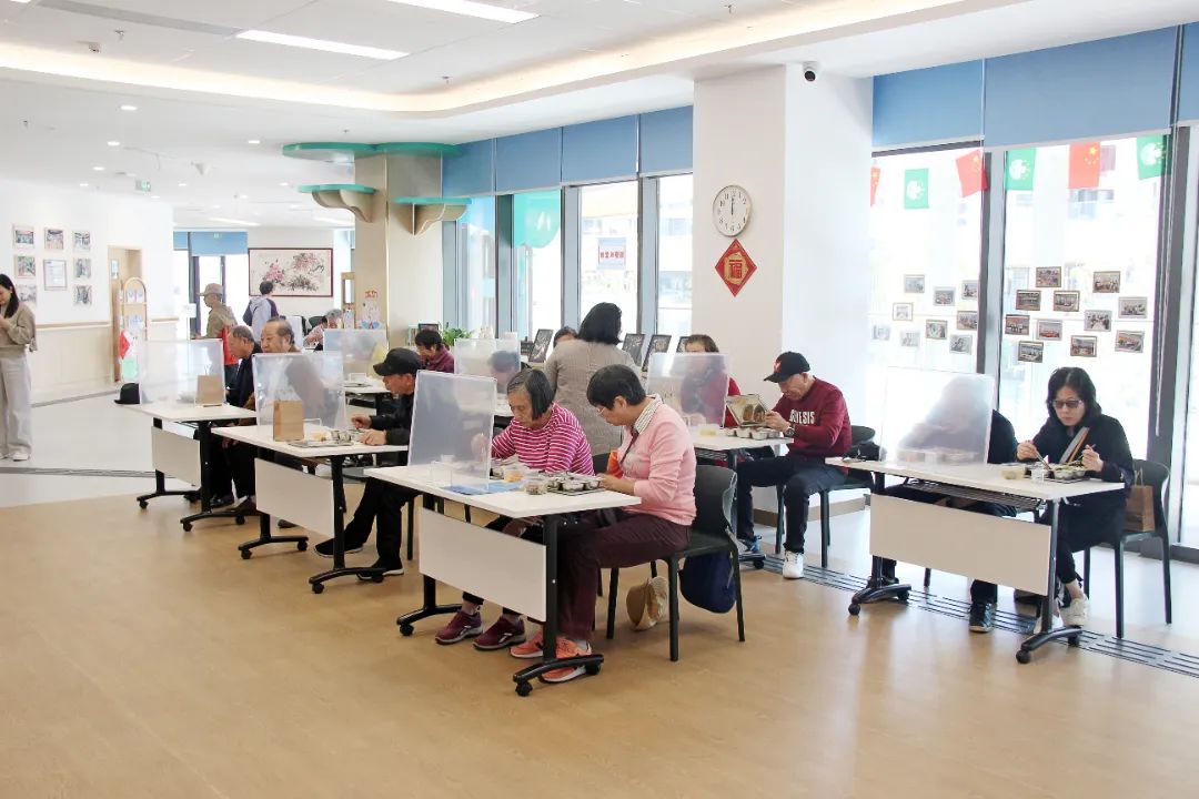 横琴长者饭堂：三块钱吃饱吃好，琴澳长者“食”惠养老新选择
