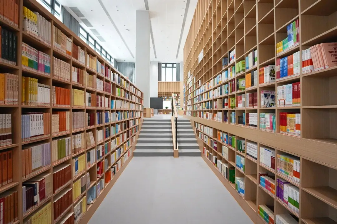 横琴首所公办高中9月开学！横琴实验中学招聘启动，最高年薪60万附人才补贴政策