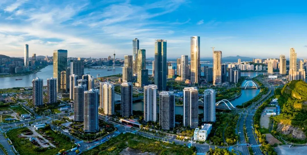 2026横琴执委会员额制招聘全解析：澳门居民专属，初级行政专员年薪33万！附常见问题避坑指南